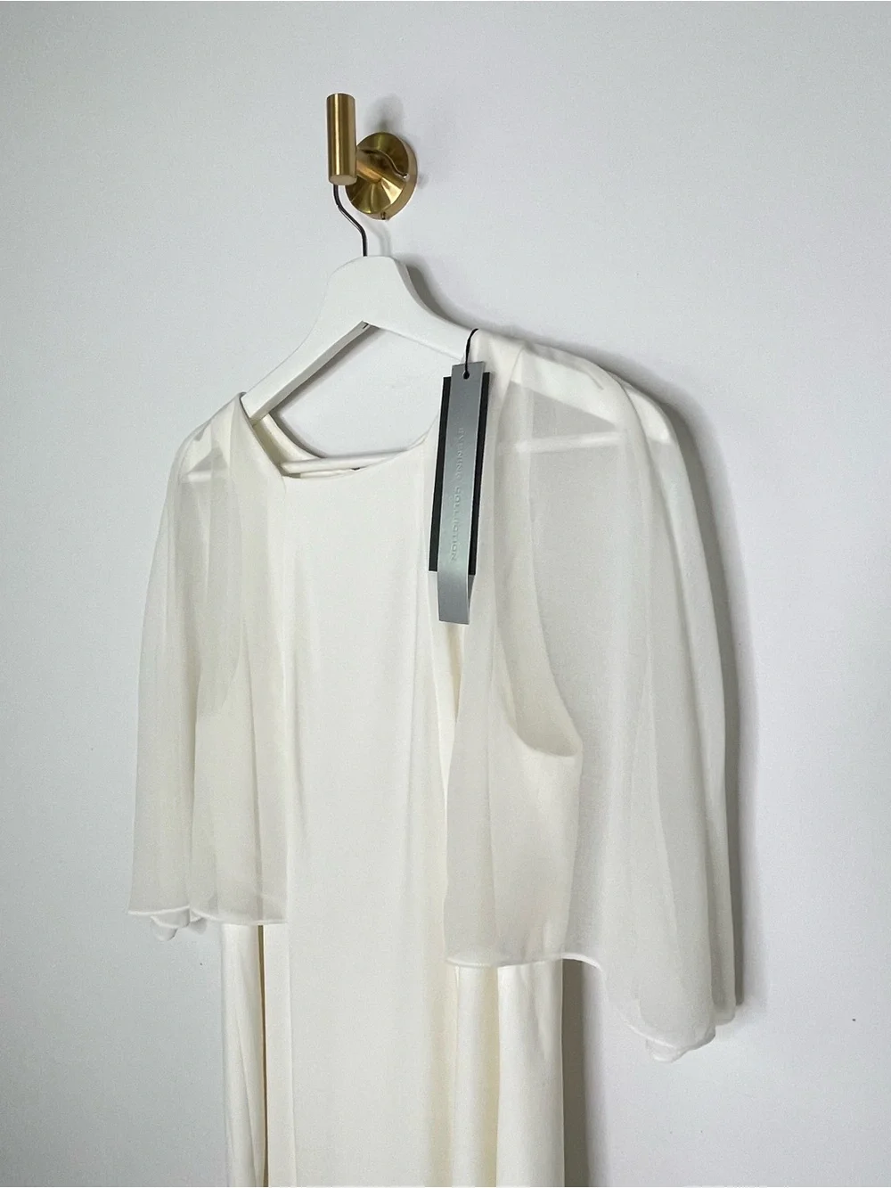 Dress | Halston Heritage NWT Cream Capelet Sheer Sleeve A Line Gown | Size 6 M - Picture 6 of 16